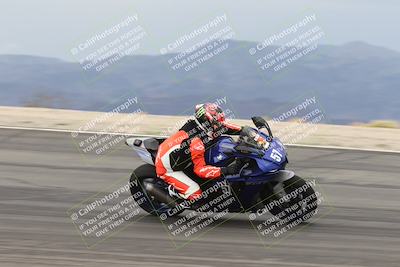 media/Nov-15-2025-Race Pace (Sat) [[8de605a2d8]]/Verified Riders/Bowl (1020am)/